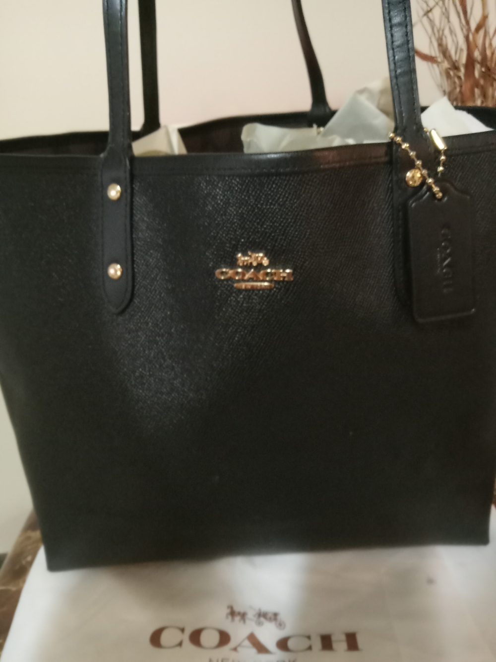 COACH 2017 Black/Brown Reversible Tote Bag with Gold Hardware EUC